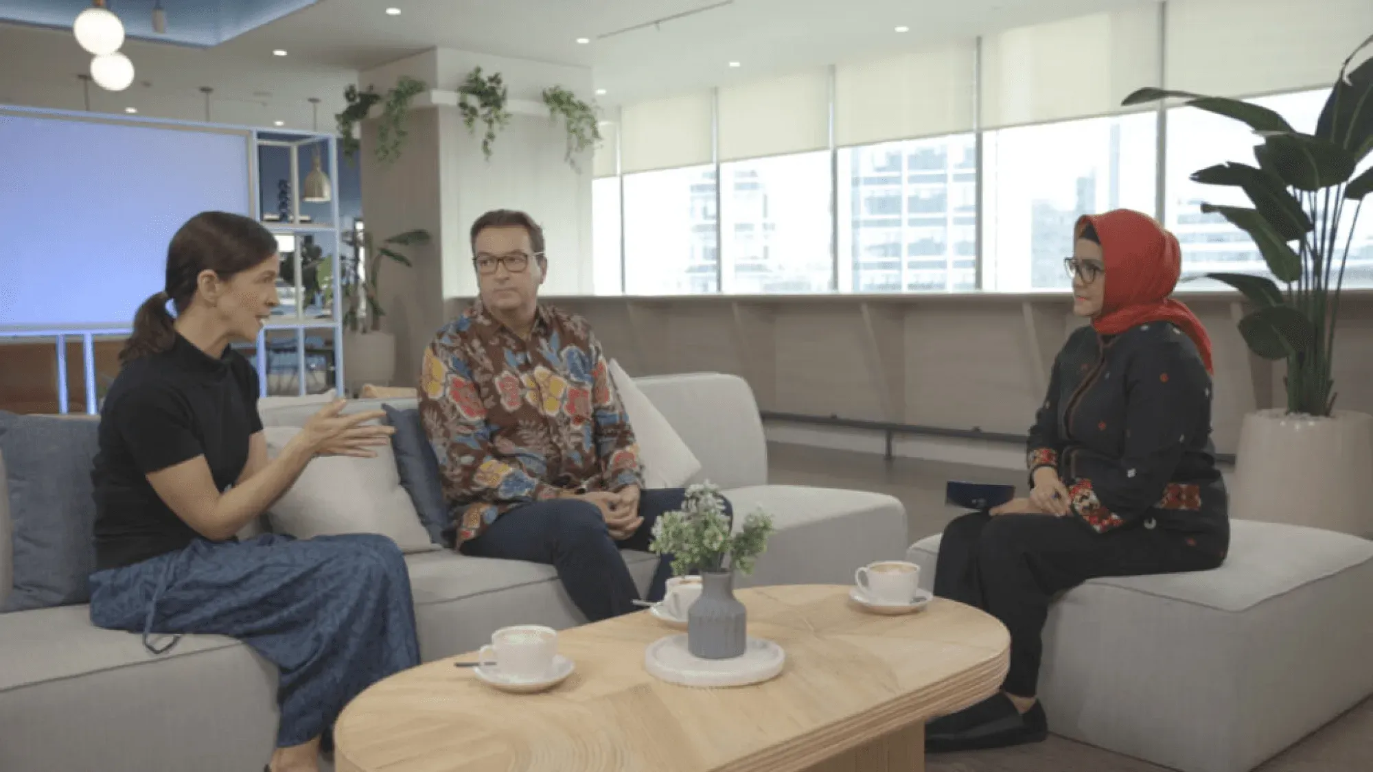 Widening the gender lens on trade: an exploration of the potential for trade to grow the care economy in Indonesia